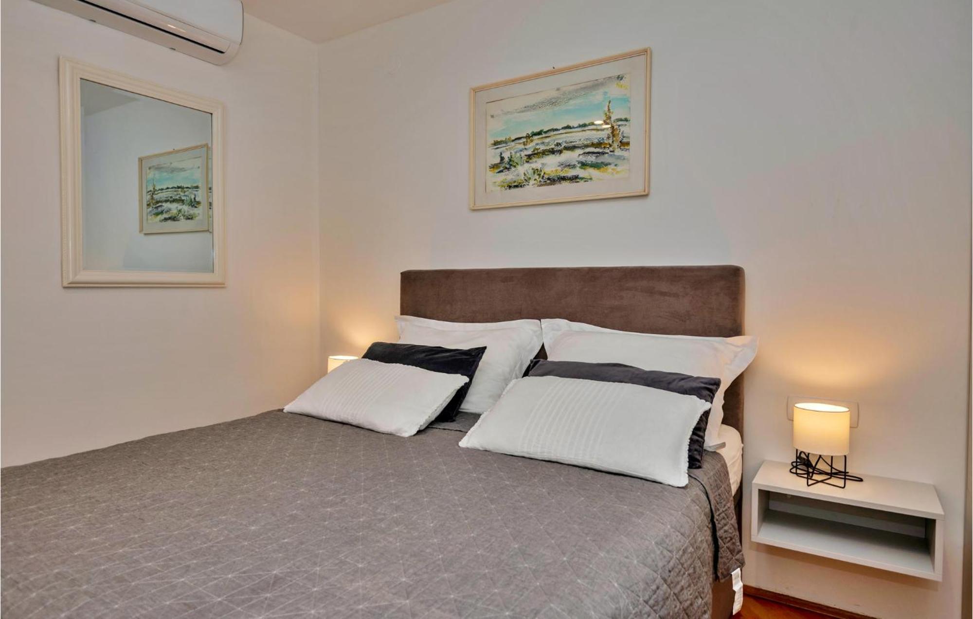 3 Bedroom Gorgeous Home In Makarska Exterior photo