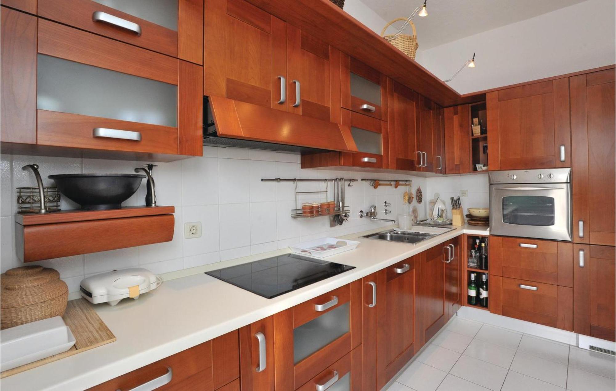 3 Bedroom Gorgeous Home In Makarska Exterior photo