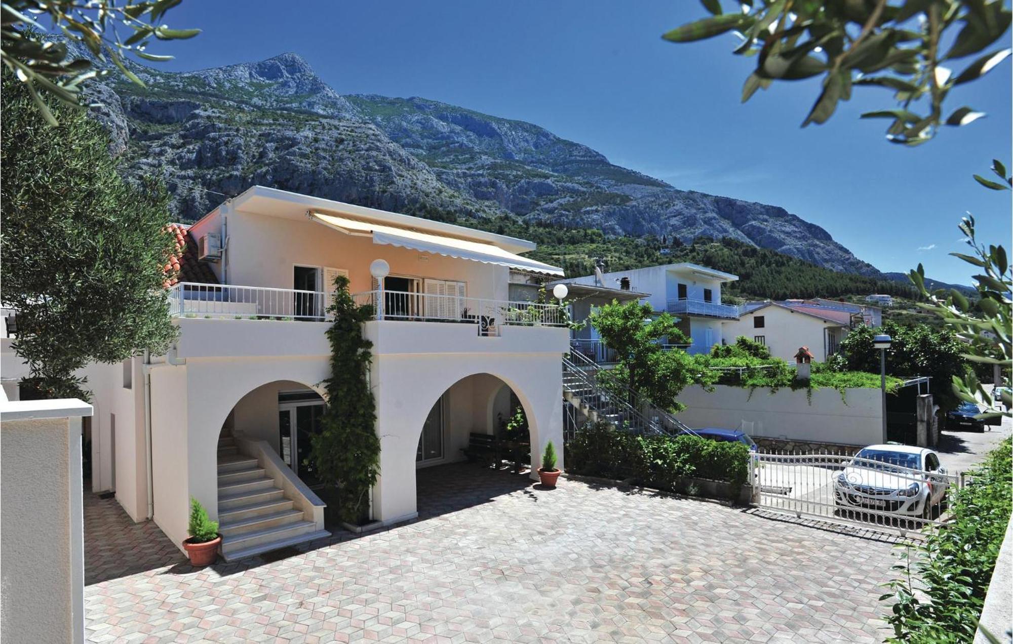 3 Bedroom Gorgeous Home In Makarska Exterior photo
