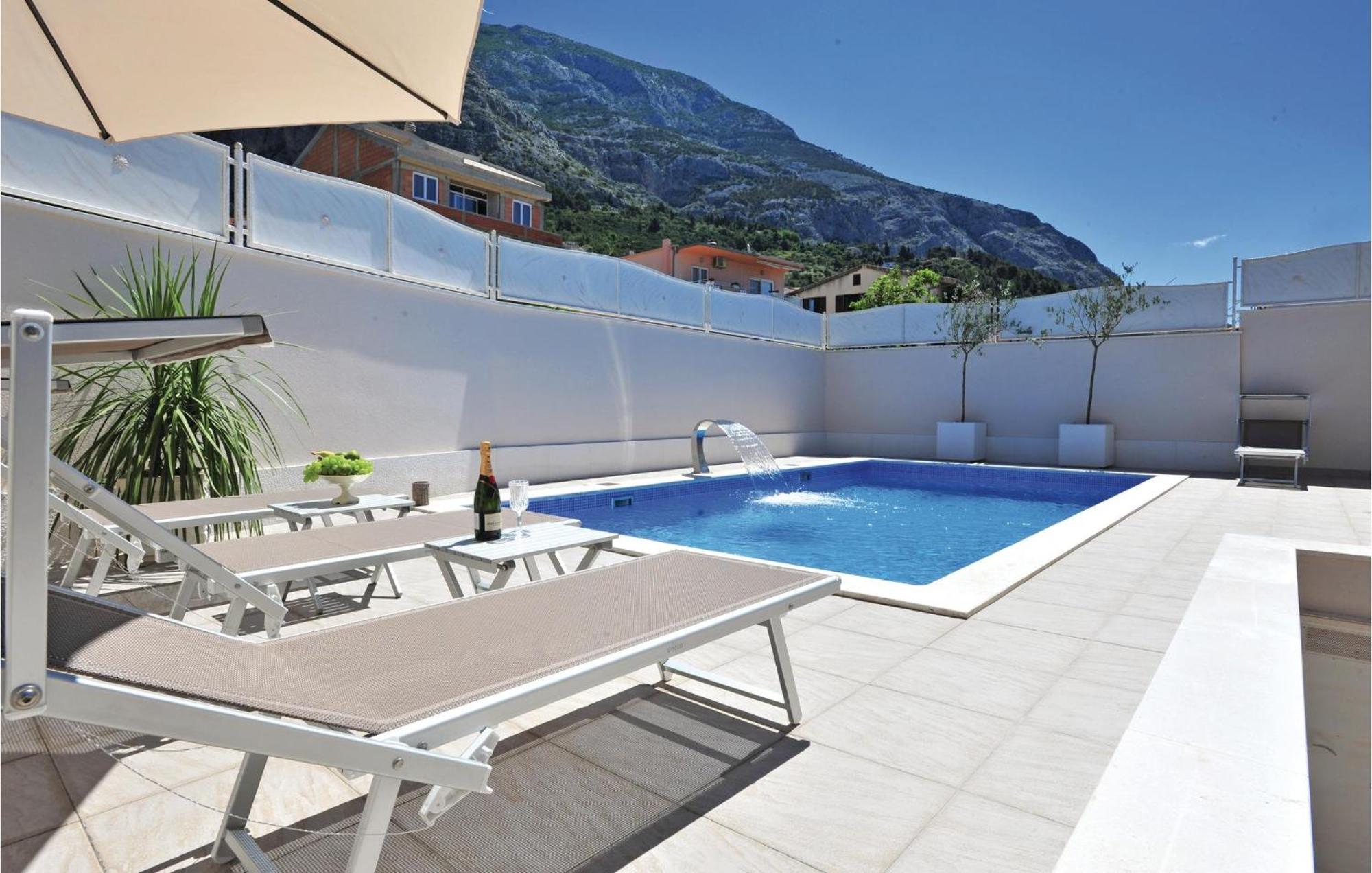 3 Bedroom Gorgeous Home In Makarska Exterior photo